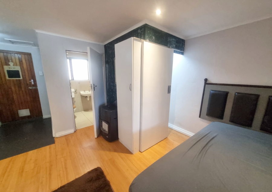 To Let 0 Bedroom Property for Rent in Rondebosch East Western Cape
